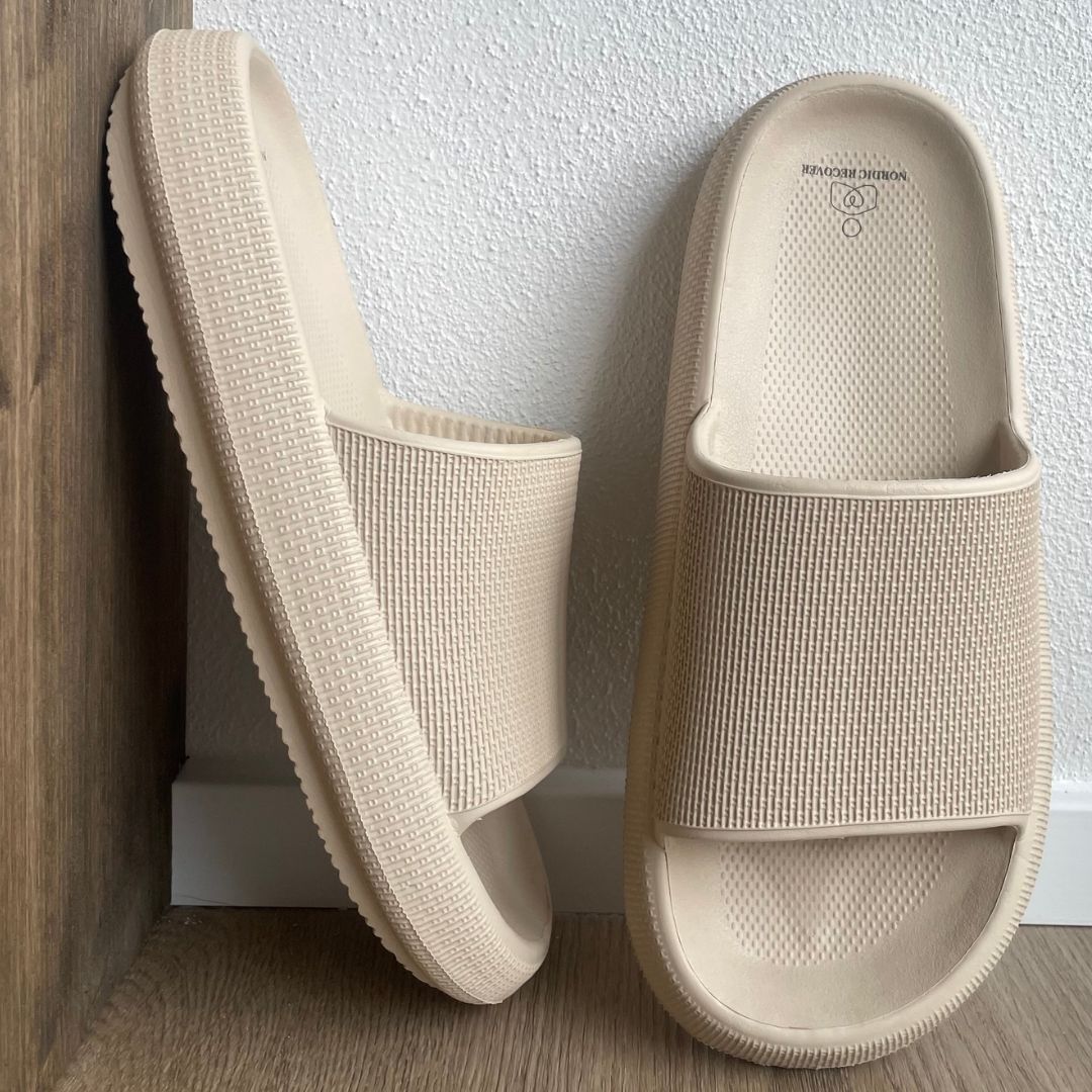 creme slippers